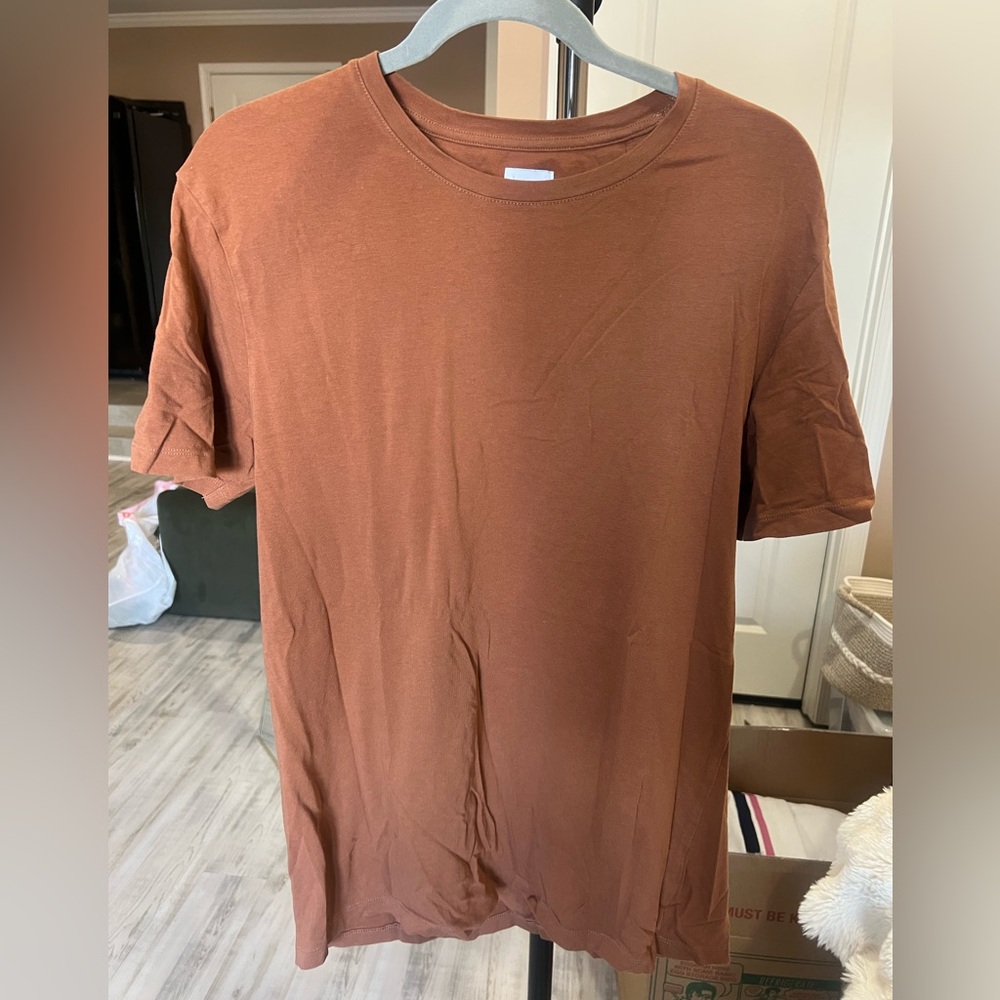 Zara Men's Rust Short Sleeve Tee